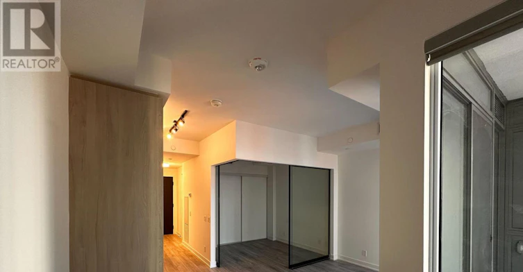 1710-108 Peter Street, Toronto, ON, M5V 2G7 - 5
