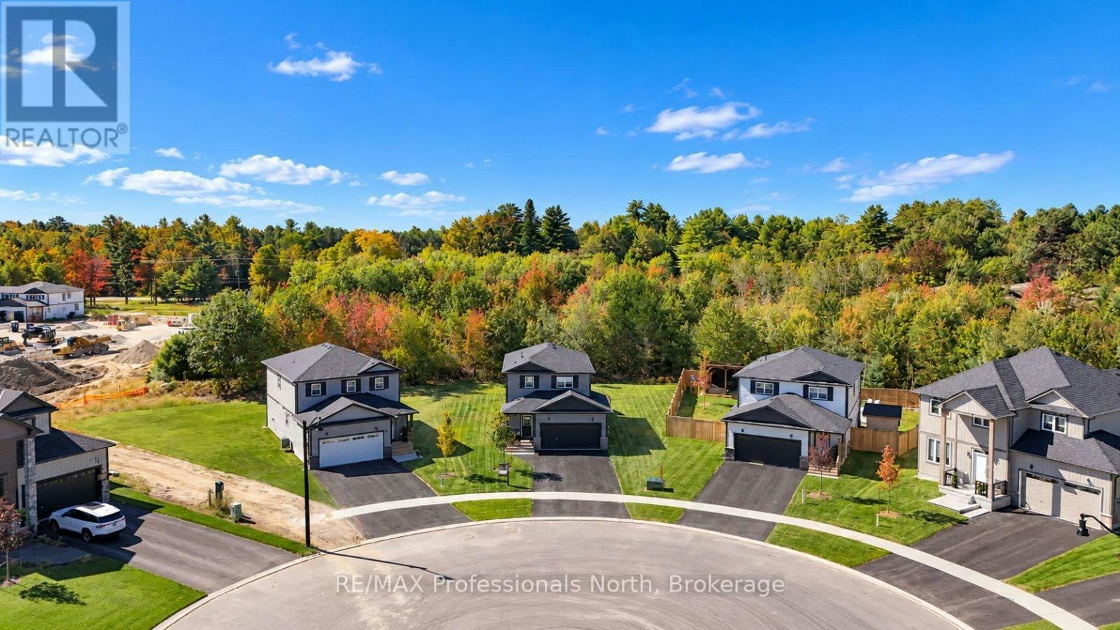 33 Whitehorn Park Road W, Bracebridge, ON, P1L 1W9