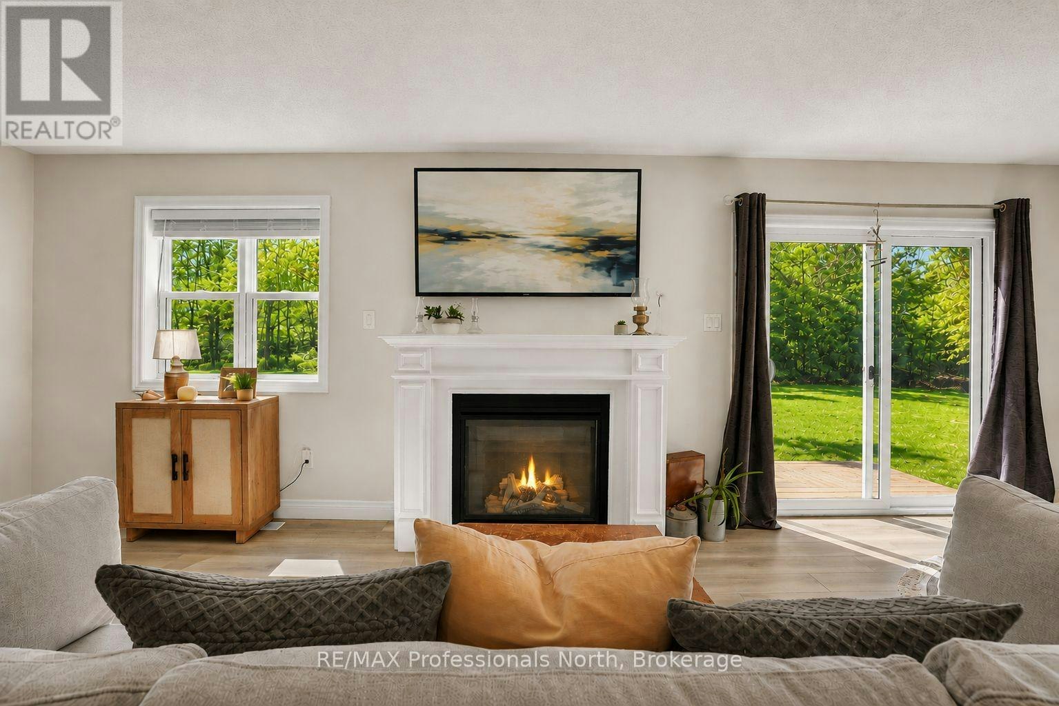 33 Whitehorn Park Road W, Bracebridge, ON, P1L 1W9