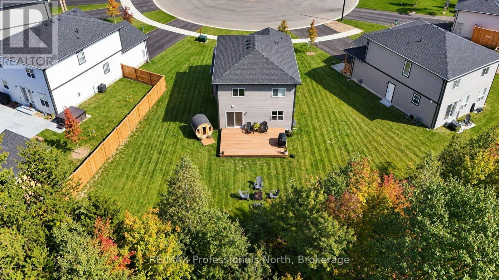 33 Whitehorn Park Road W, Bracebridge, ON, P1L 1W9