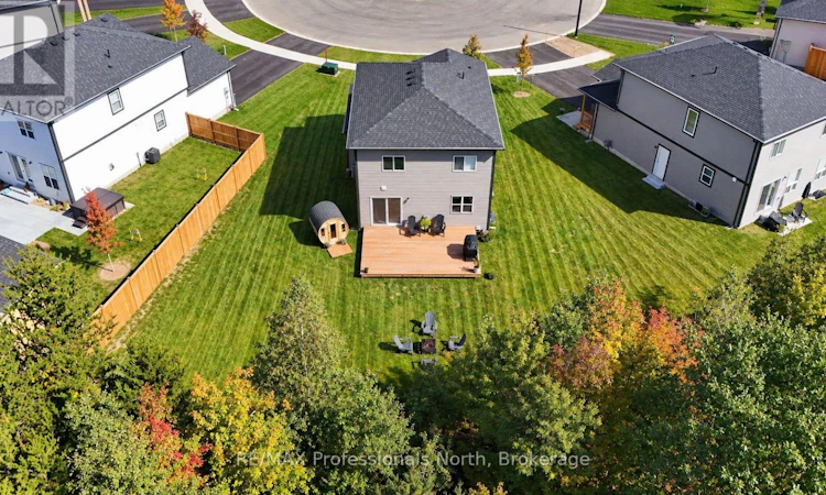 33 Whitehorn Park Road W