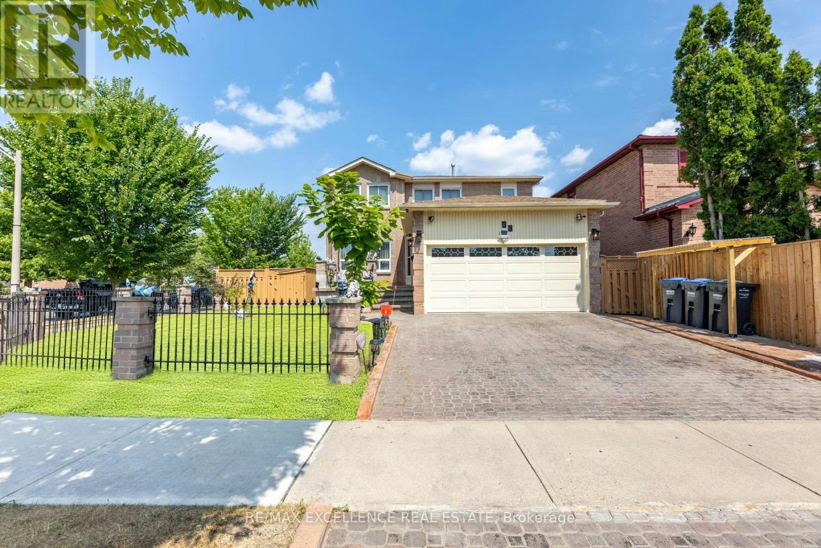 55 Atkins Circle, Brampton, ON, L6X 4B9