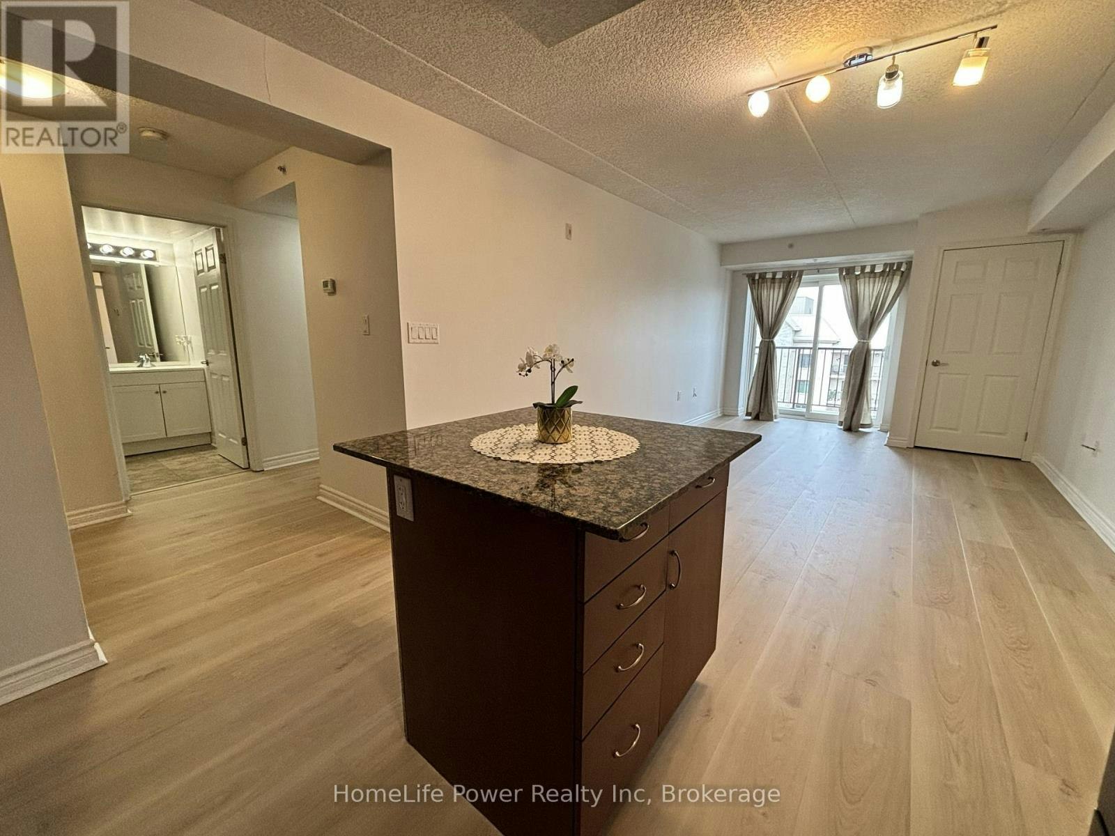 705-776 Laurelwood Drive, Waterloo, ON, N2V 0A8 - 7