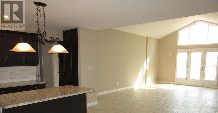 11981 Morris Road, Niagara Falls, ON, L3B 5N4 - 4