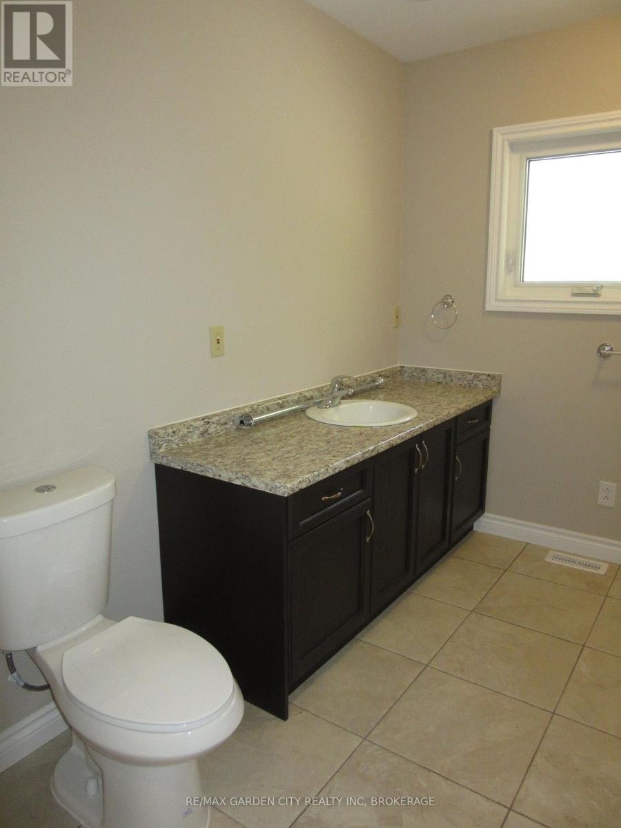 11981 Morris Road, Niagara Falls, ON, L3B 5N4 - 12