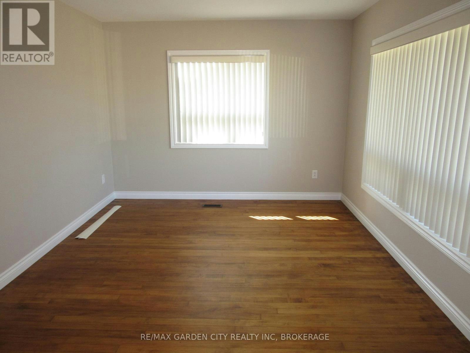 11981 Morris Road, Niagara Falls, ON, L3B 5N4 - 9