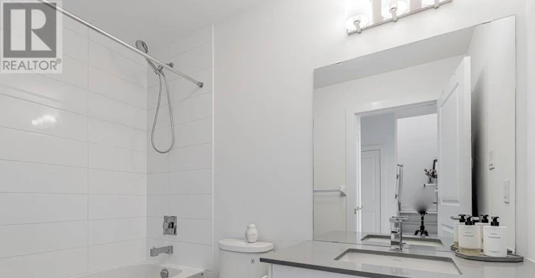10-52 Holmes Avenue, Toronto, ON, M2N 0J9 - 10