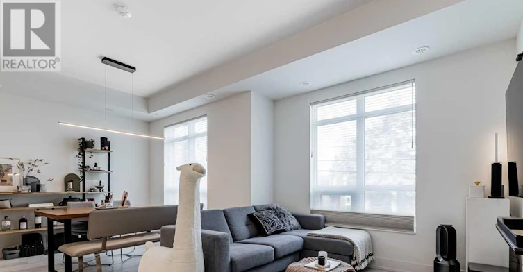 10-52 Holmes Avenue, Toronto, ON, M2N 0J9 - 4