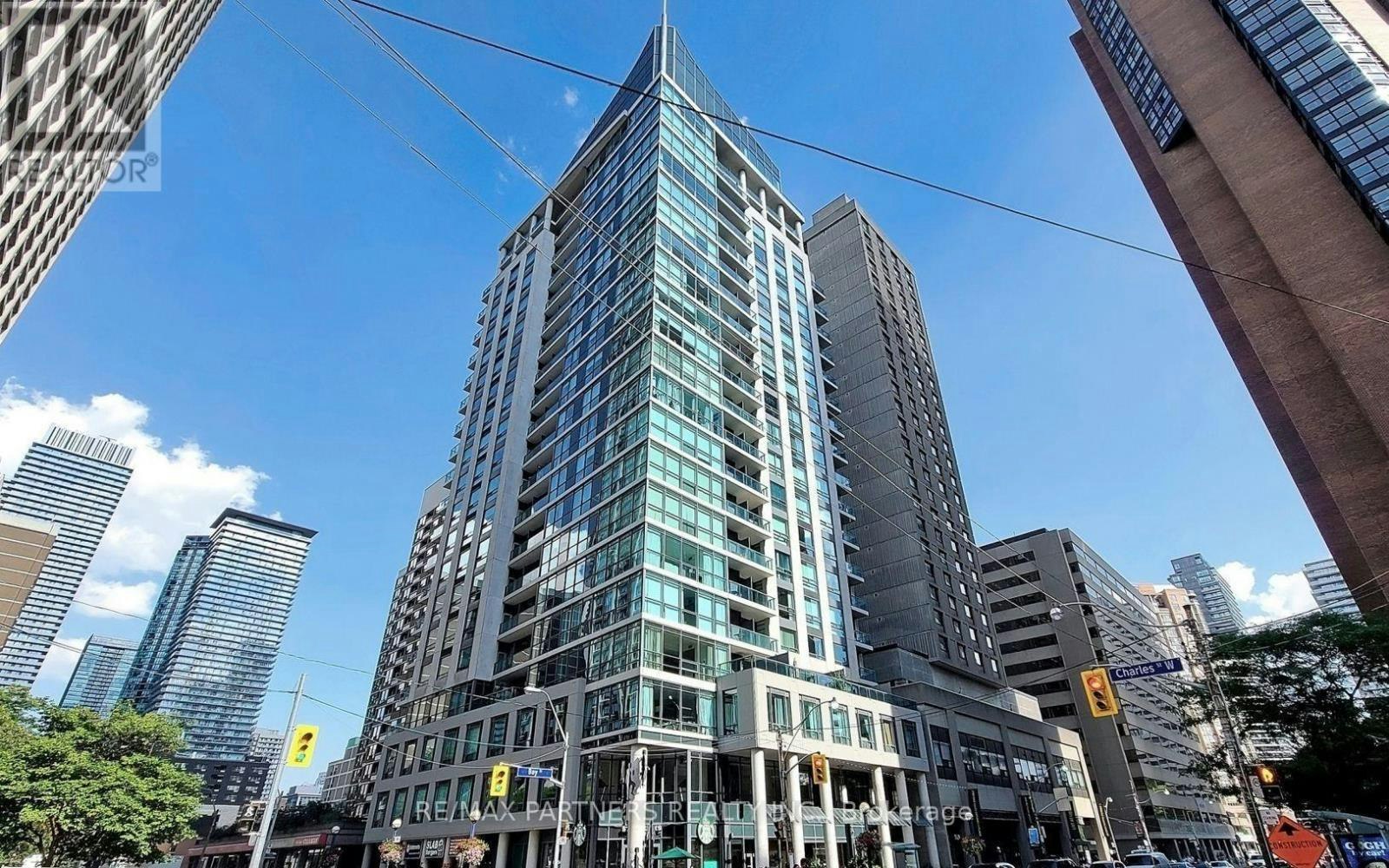 908-1121 Bay Street, Toronto, ON, M5S 3L9