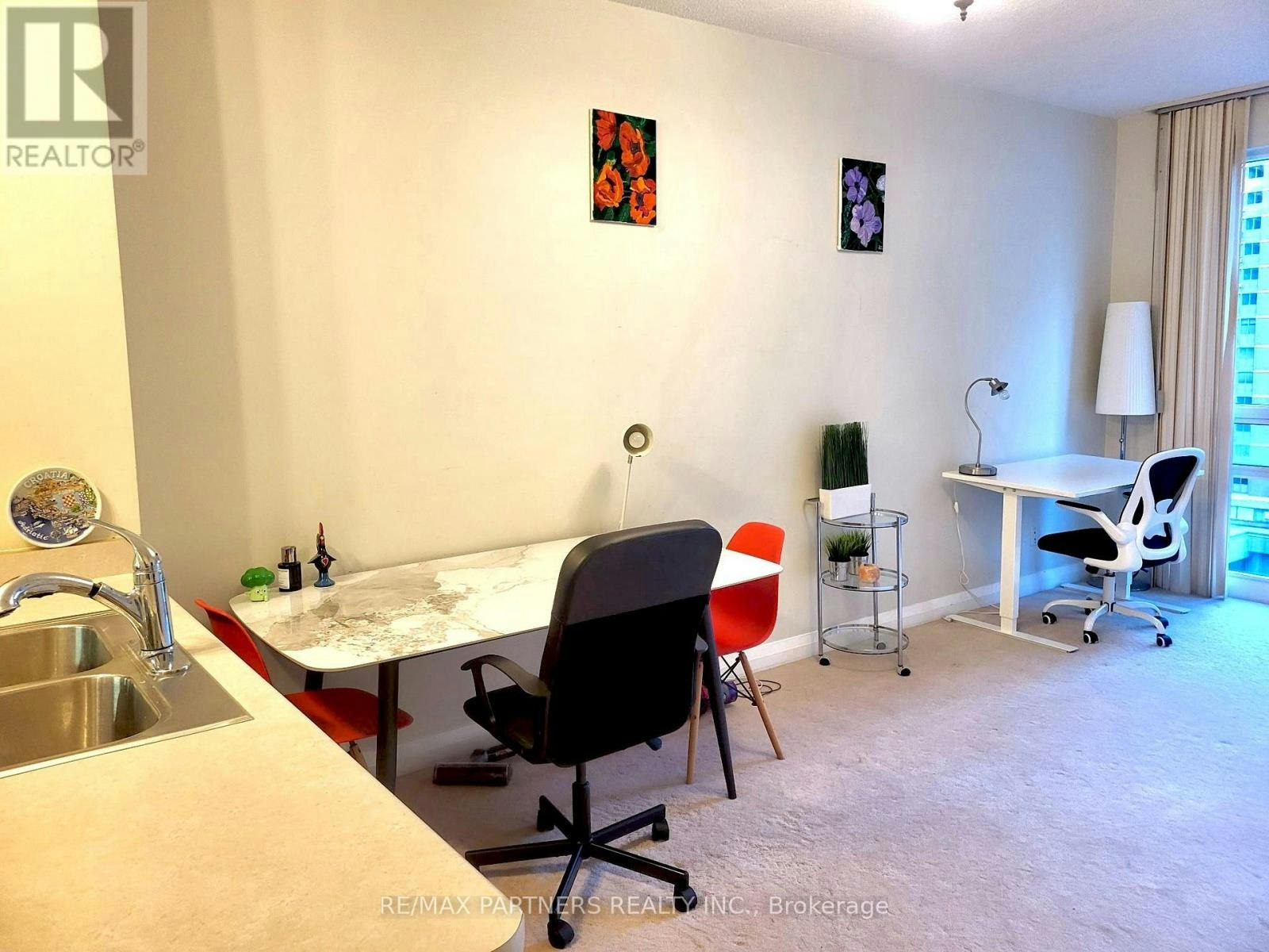 908-1121 Bay Street, Toronto, ON, M5S 3L9 - 8