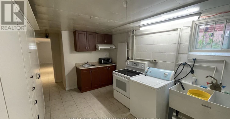 260 Moore Park Avenue, Toronto, ON, M2M 1N6 - 19