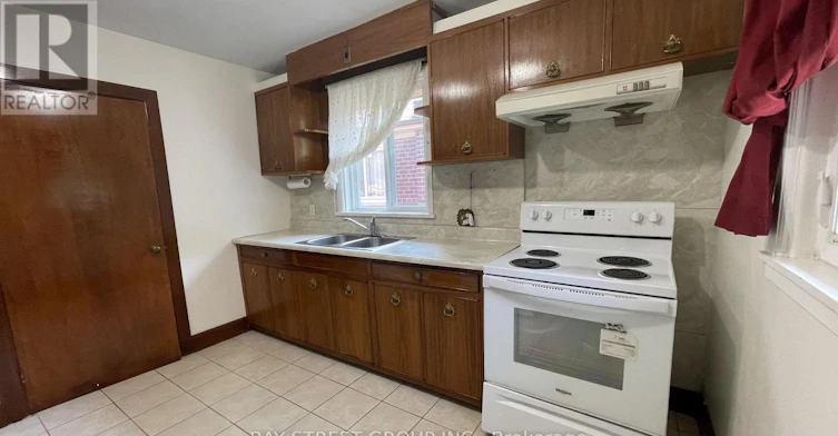 260 Moore Park Avenue, Toronto, ON, M2M 1N6 - 13