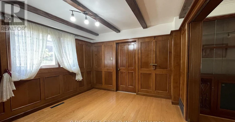 260 Moore Park Avenue, Toronto, ON, M2M 1N6 - 5