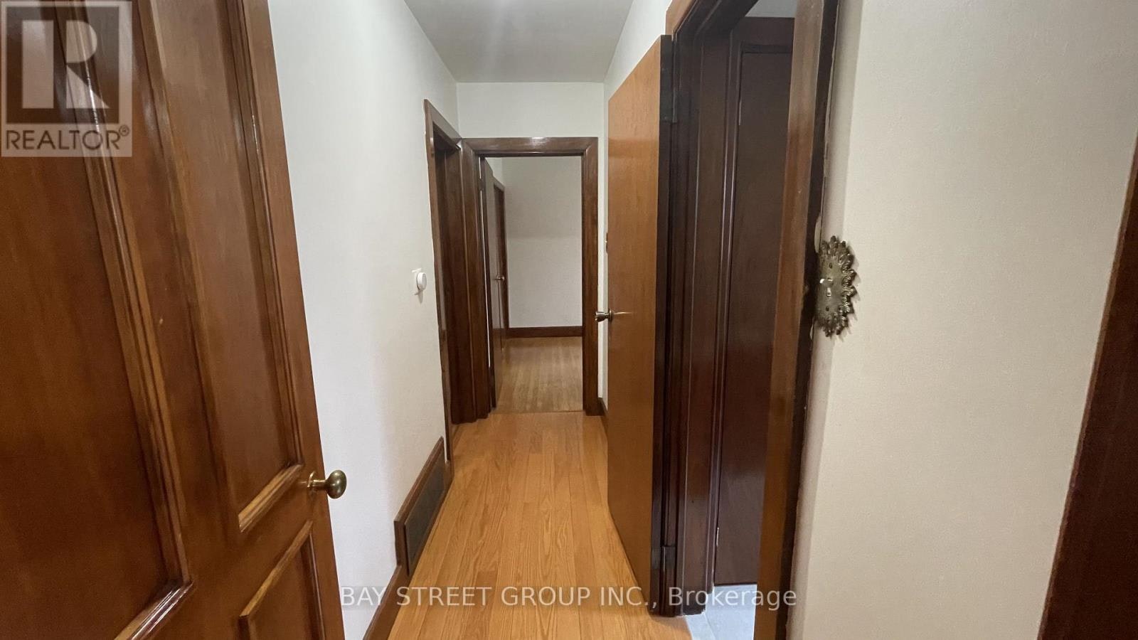 260 Moore Park Avenue, Toronto, ON, M2M 1N6 - 7