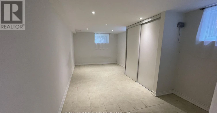 260 Moore Park Avenue, Toronto, ON, M2M 1N6 - 17