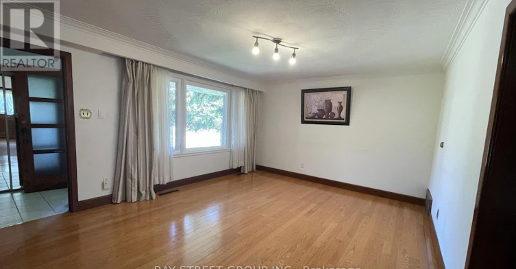 260 Moore Park Avenue, Toronto, ON, M2M 1N6 - 3