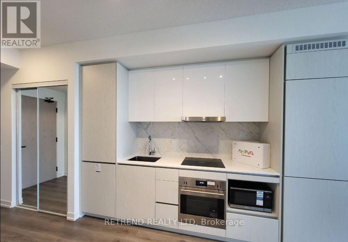 2907-28 Interchange Way, Vaughan, ON, L4K 0P8 - 2