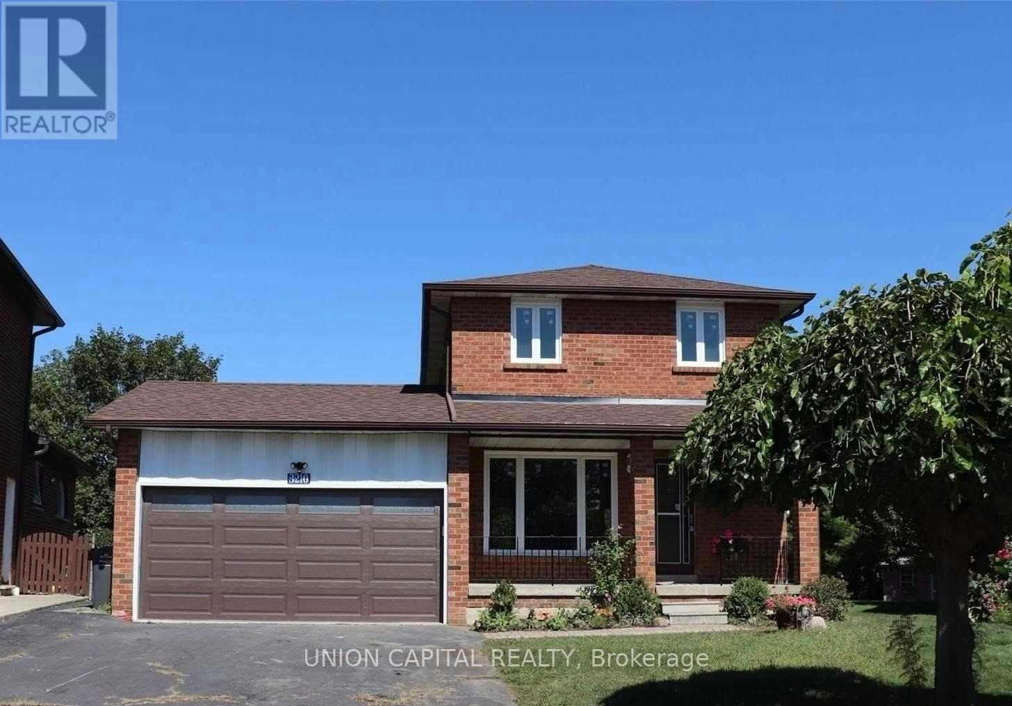 3210 Fairfox Crescent, Mississauga, ON, L4X 2V8