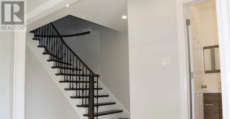 3210 Fairfox Crescent, Mississauga, ON, L4X 2V8 - 9