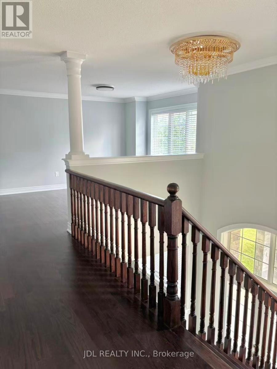 16 Jericho Avenue, Georgina, ON, L4P 0G9 - 11