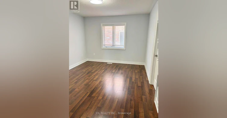 16 Jericho Avenue, Georgina, ON, L4P 0G9 - 18