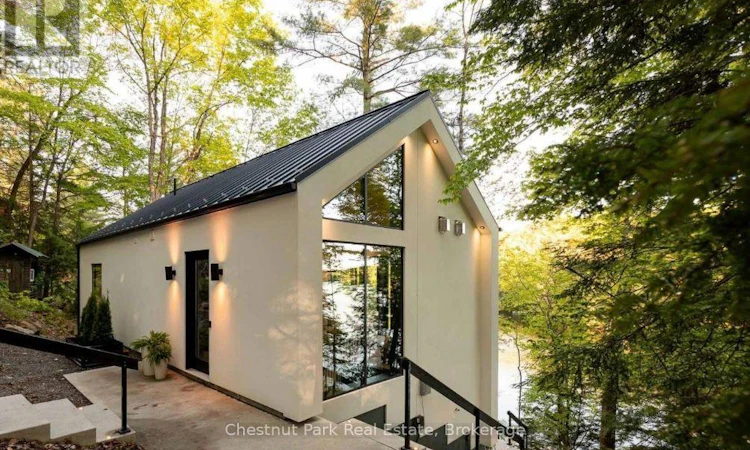 1036 Carlson Place