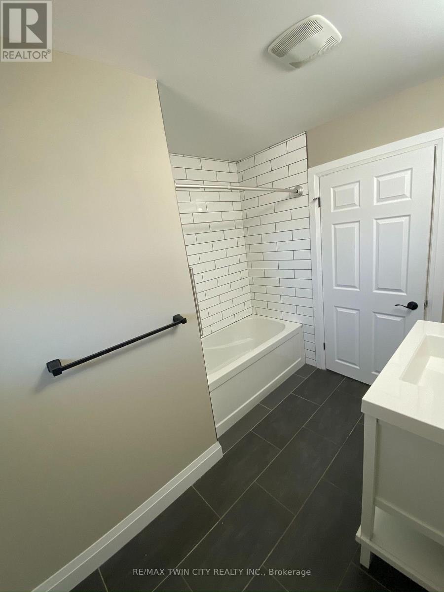 MAIN FLOOR-25 Hickery Place, Brantford, ON, N3S 3C7 - 19