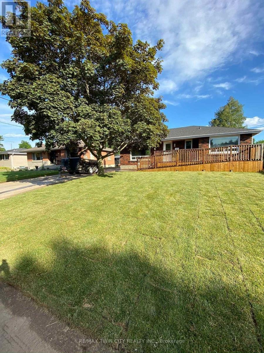 MAIN FLOOR-25 Hickery Place, Brantford, ON, N3S 3C7
