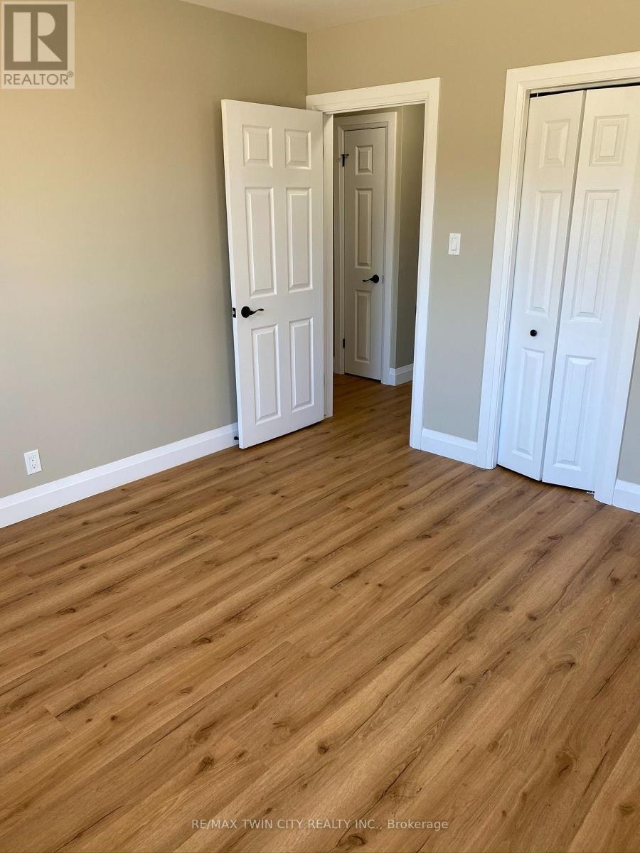 MAIN FLOOR-25 Hickery Place, Brantford, ON, N3S 3C7 - 9