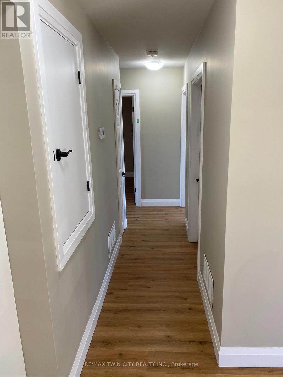 MAIN FLOOR-25 Hickery Place, Brantford, ON, N3S 3C7 - 33