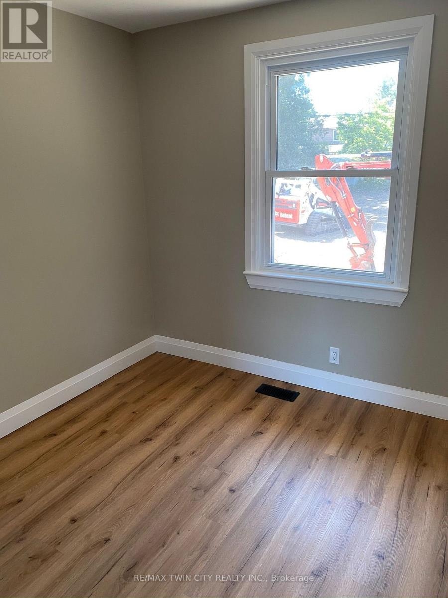 MAIN FLOOR-25 Hickery Place, Brantford, ON, N3S 3C7 - 13