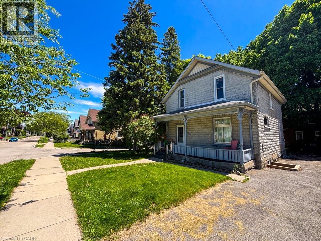 2-39 Krug Street, Kitchener, ON, N2H 2X4
