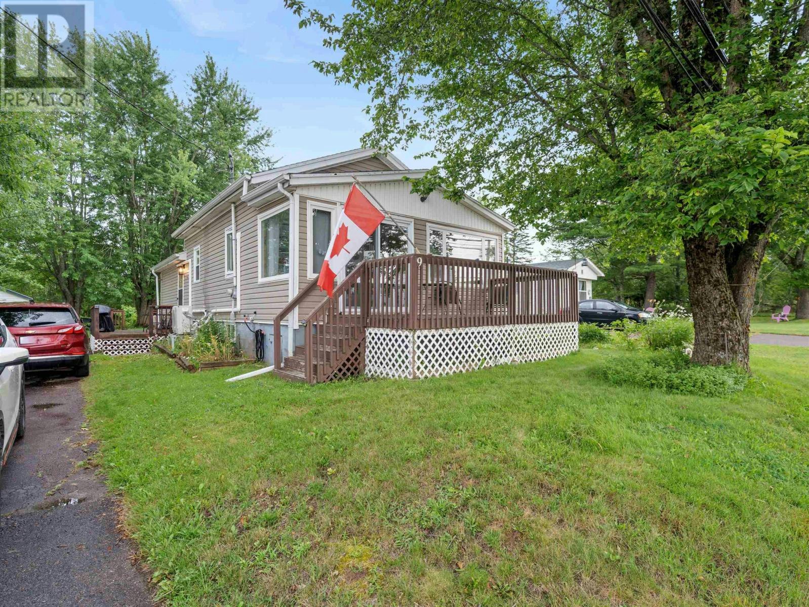 9 Main Street East, Stewiacke, NS, B0N 2J0