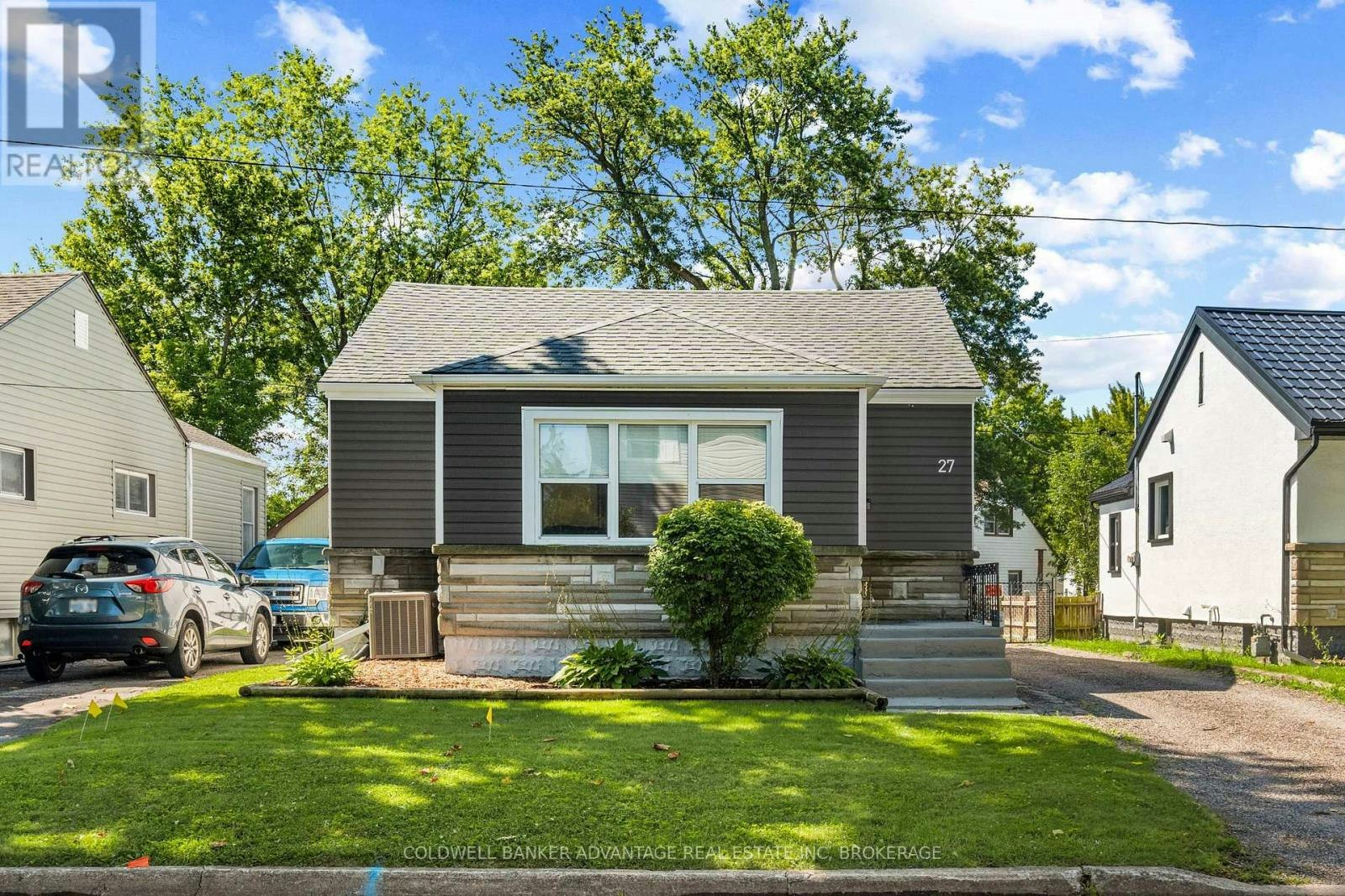27 Achilles Avenue, Welland, ON, L3B 4S3