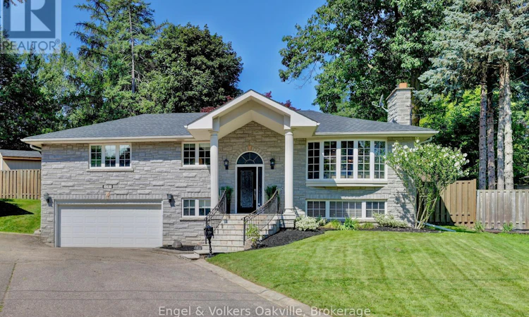3281 Flanagan Crescent