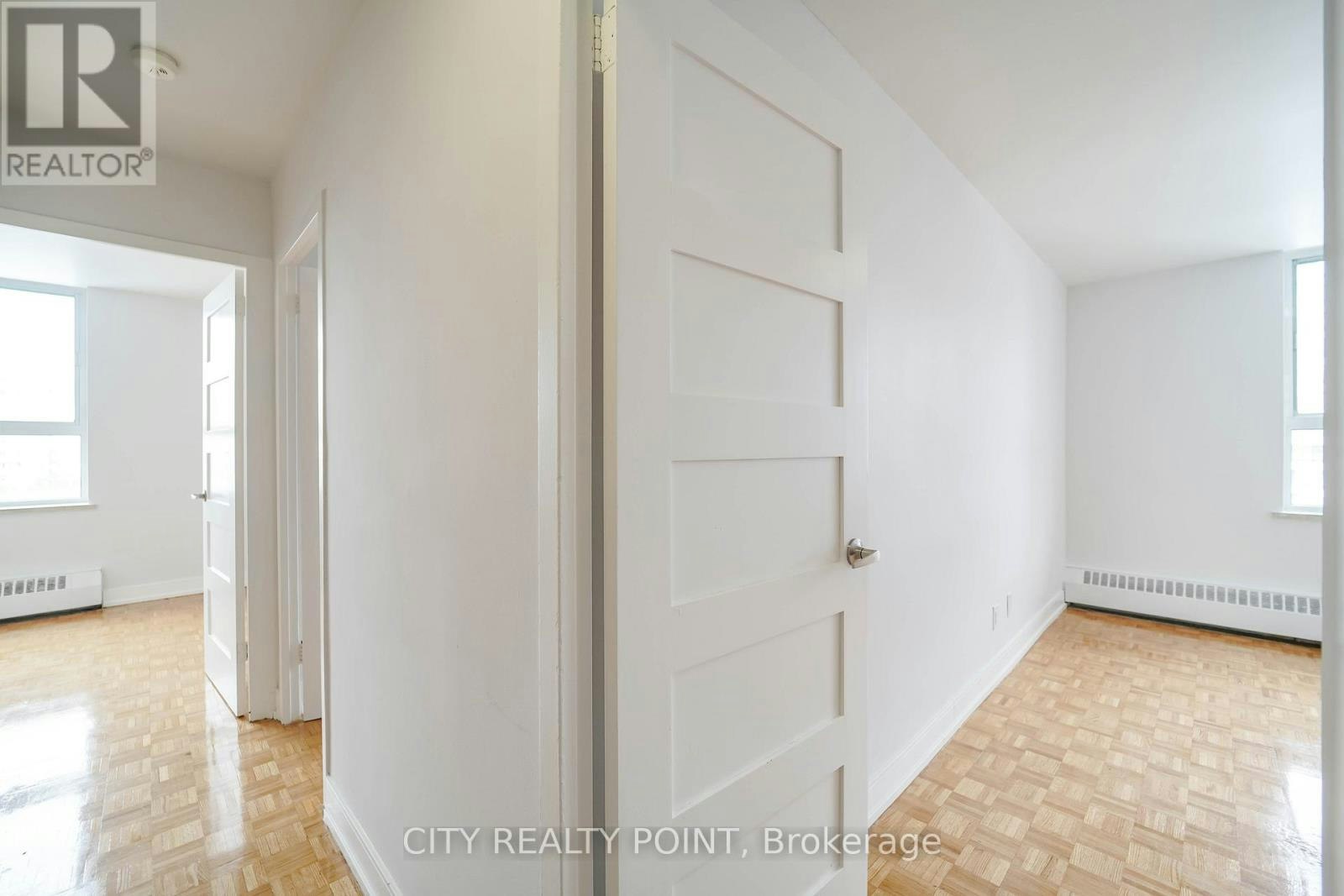1008-6200 Bathurst Street, Toronto, ON, M2R 2A3 - 23
