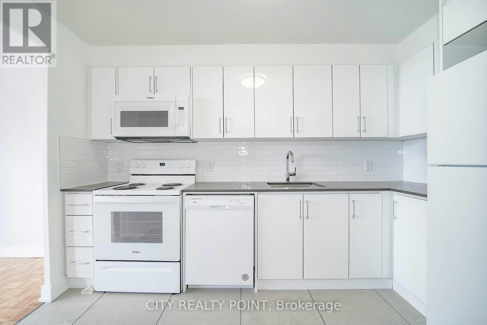 1008-6200 Bathurst Street, Toronto, ON, M2R 2A3 - 7