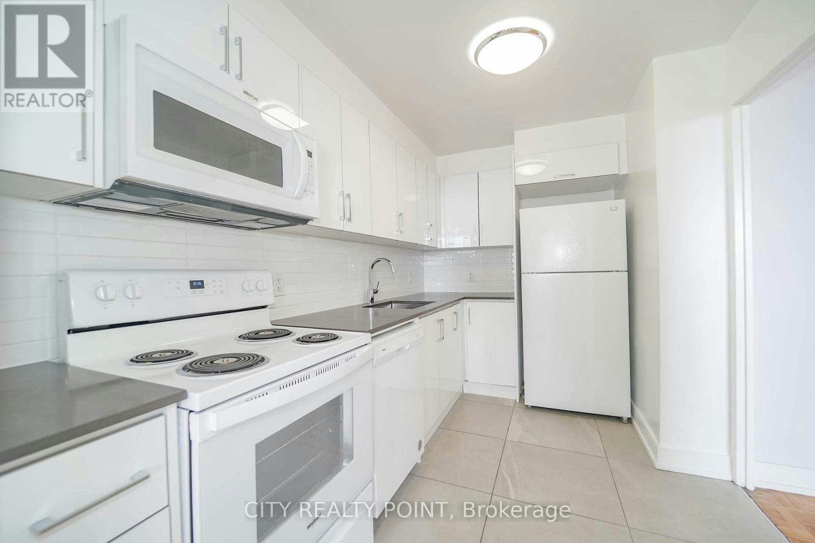 1008-6200 Bathurst Street, Toronto, ON, M2R 2A3 - 9