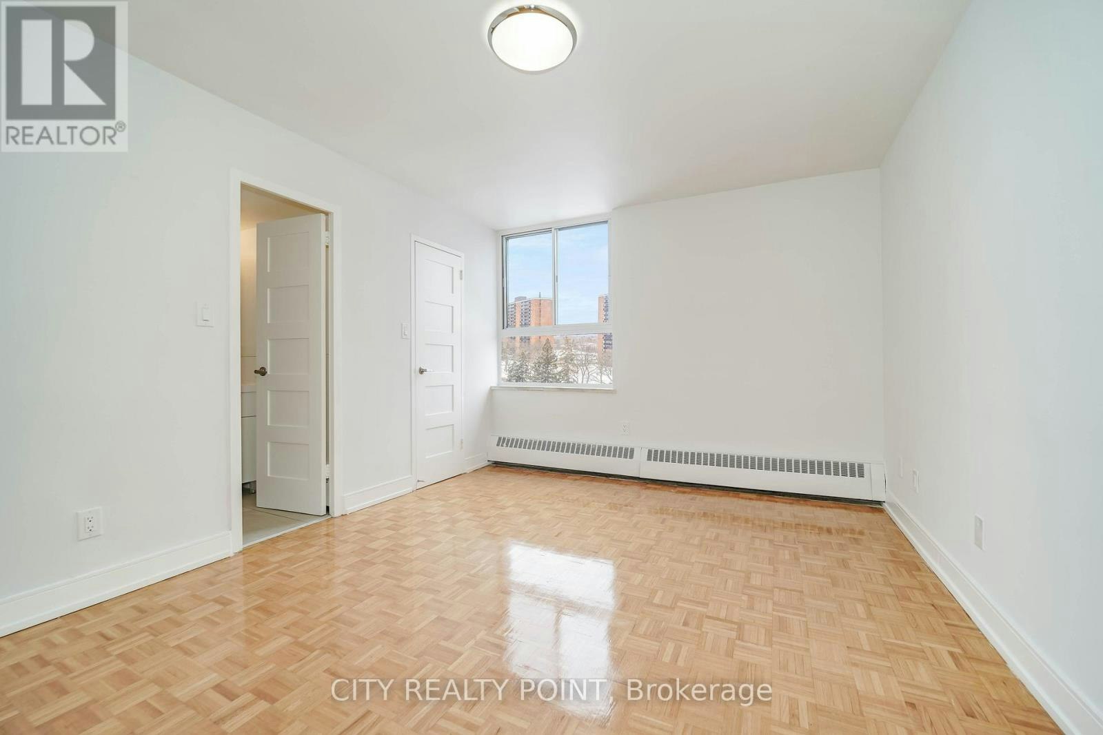 1008-6200 Bathurst Street, Toronto, ON, M2R 2A3 - 13