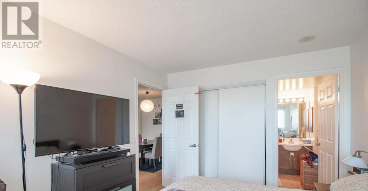 2305-763 Bay Street, Toronto, ON, M5G 2R3 - 12