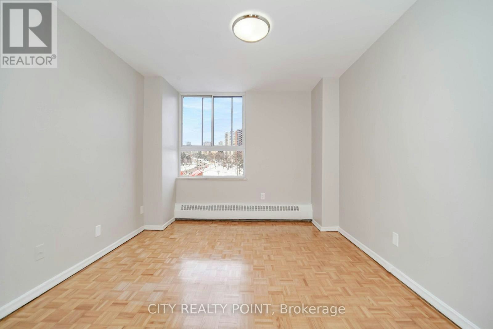 1412-6200 Bathurst Street, Toronto, ON, M2R 2A3 - 13