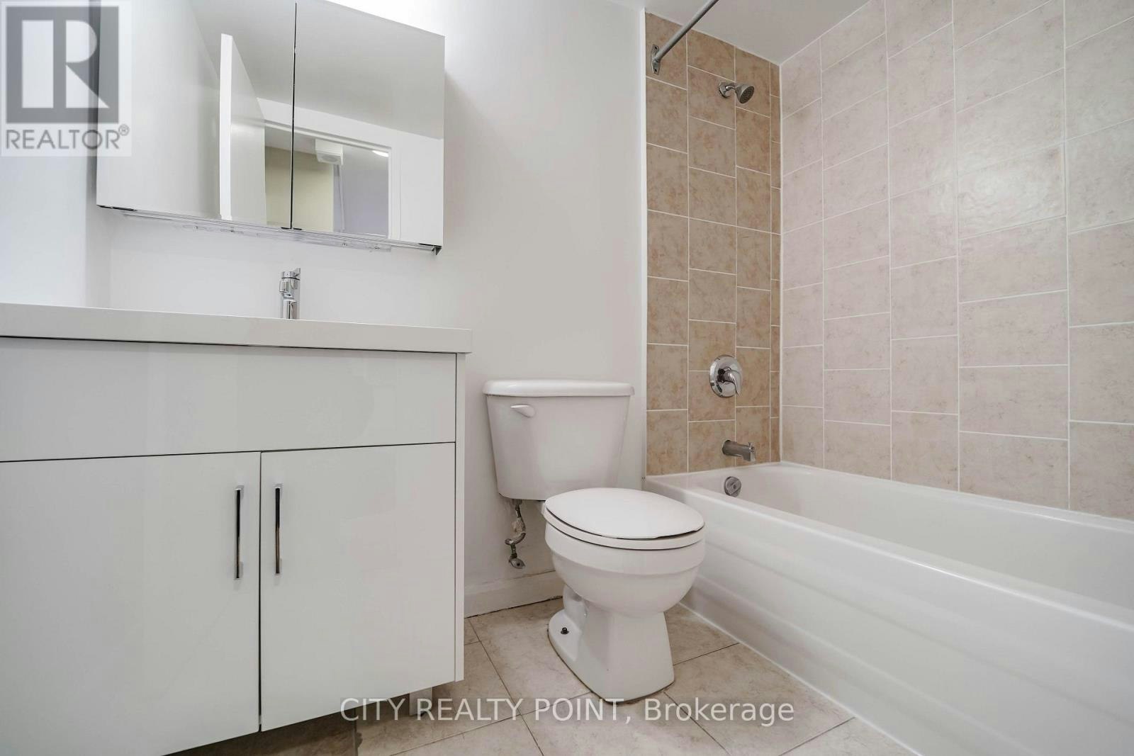 1412-6200 Bathurst Street, Toronto, ON, M2R 2A3 - 15