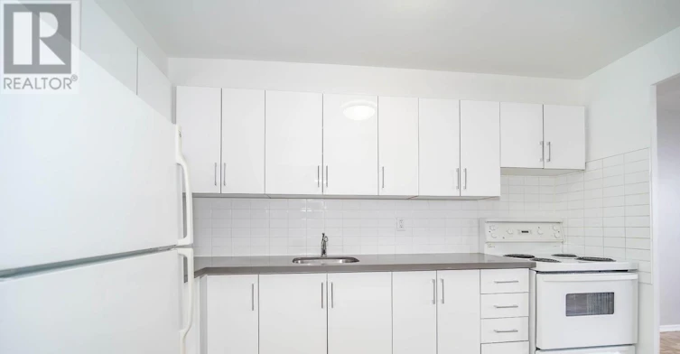 1412-6200 Bathurst Street, Toronto, ON, M2R 2A3 - 10