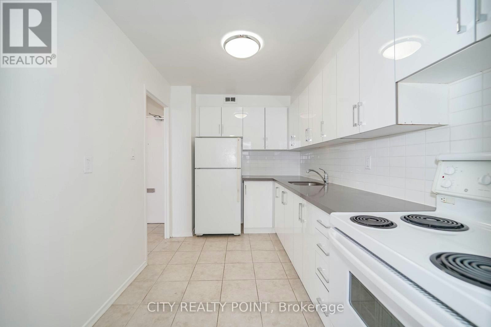1412-6200 Bathurst Street, Toronto, ON, M2R 2A3 - 8