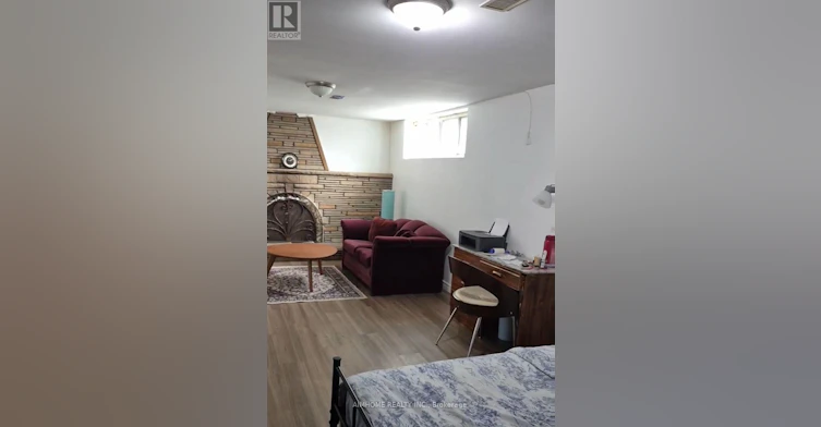LOWER-256 Patricia Avenue, Toronto, ON, M2M 1J8 - 6