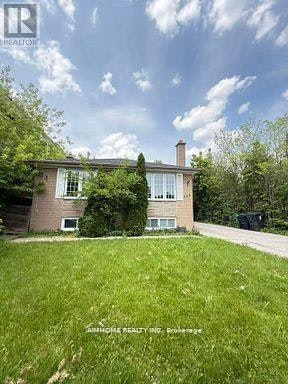 LOWER-256 Patricia Avenue, Toronto, ON, M2M 1J8 - 4