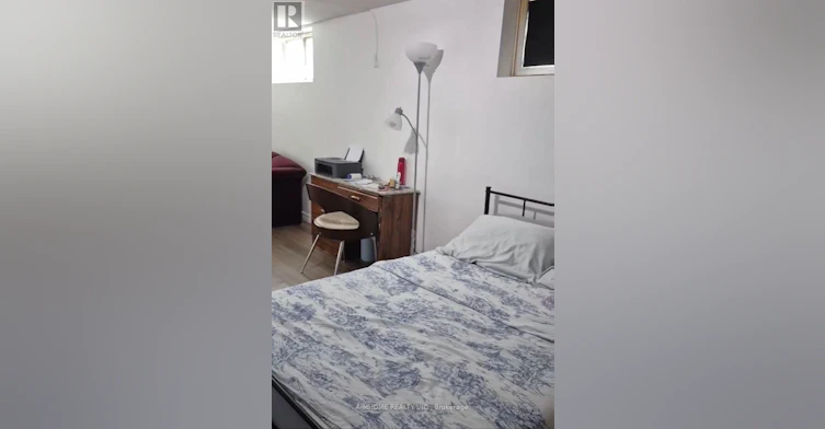 LOWER-256 Patricia Avenue, Toronto, ON, M2M 1J8 - 8