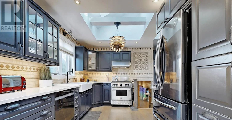 23 Park Heights WEST, Georgina, ON, L4P 3T9 - 9