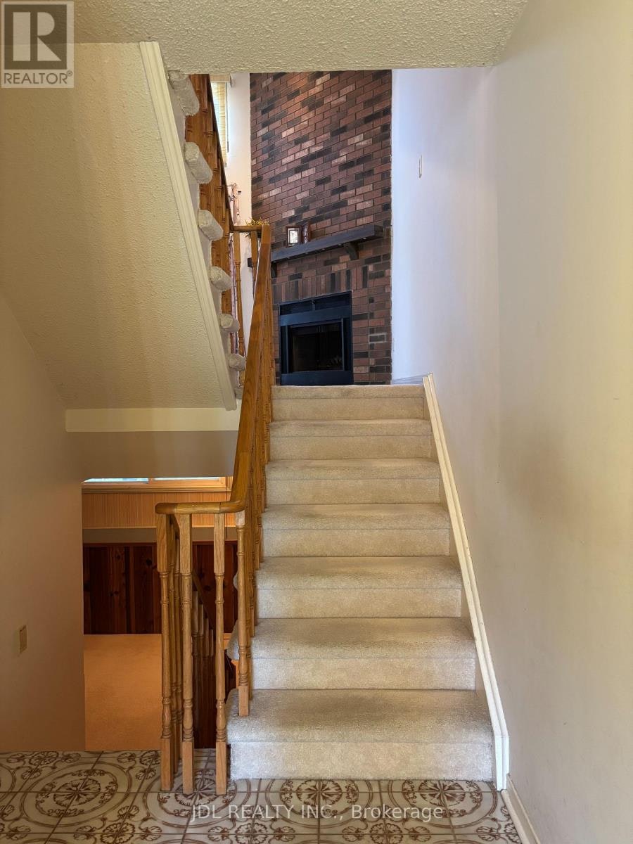 65 Cottonwood Court, Markham, ON, L3T 5W9 - 3
