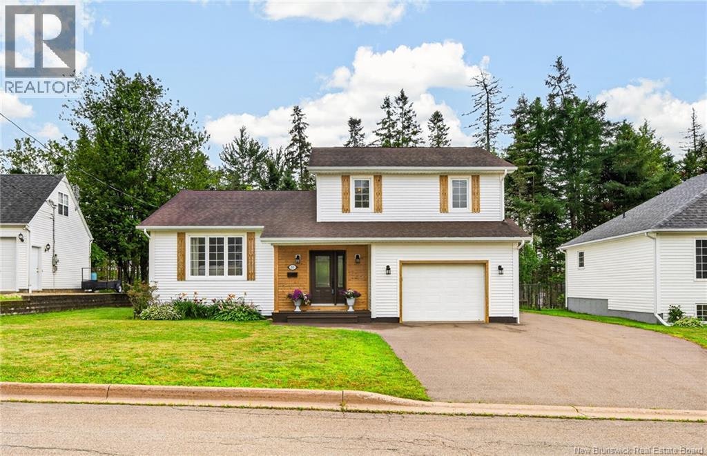 33 Robichaud Court, Dieppe, NB, E1A 7E4